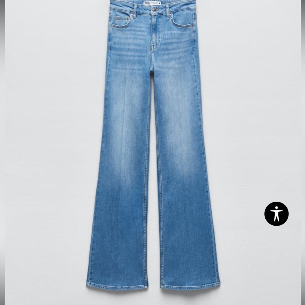 Zara High Rise Flare Jeans - size 8